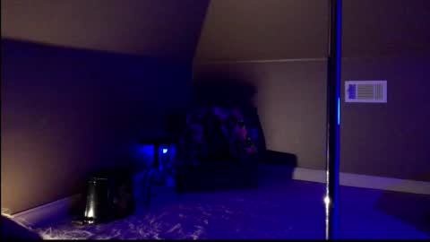 Daisy Wylde online show from March 11, 6:32 am