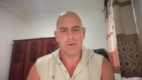 Snapshot of dirtydanlondon chatting on February 11, 8:48 am Dirtydanlondon online show from February 11, 8:48 am