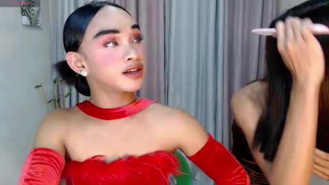 Ivana  Yanna and Elisha online show from March 11, 11:38 am