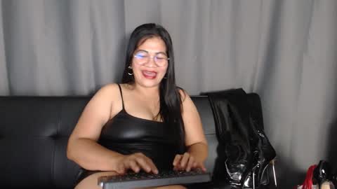 Snapshot of dirtyfungirl chatting on September 20, 5:14 pm LatexQueen online show from September 20, 5:14 pm