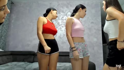 Gyna    Josie    online show from October 18, 12:57 am