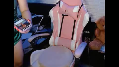 Snapshot of dirtylexa31 chatting on January 19, 6:21 pm LEXA online show from January 19, 6:21 pm