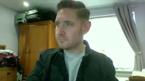 Exhibitionist Ben online show from January 7, 1:35 pm