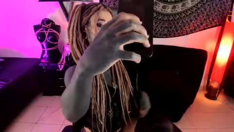 ONIX  online show from February 15, 10:50 pm