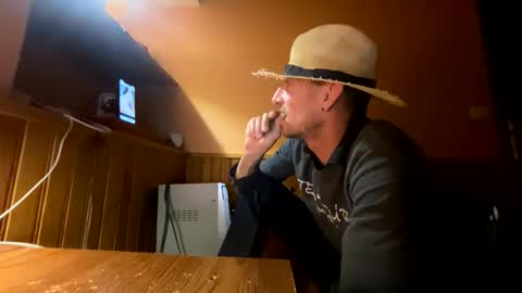 dirtyuniversal online show from April 22, 1:45 pm