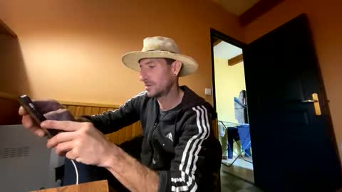 dirtyuniversal online show from April 26, 11:30 am