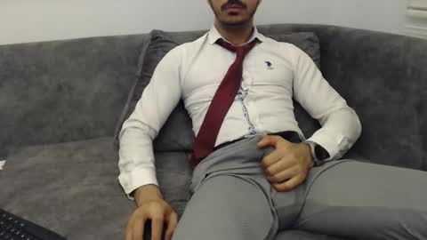 dirtyybooyy77 online show from May 16, 11:03 pm