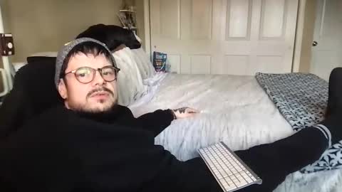 Snapshot of disastersurrounds chatting on February 20, 8:20 pm disastersurrounds online show from February 20, 8:20 pm