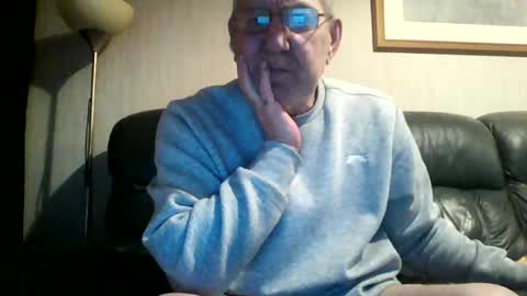 Snapshot of discovery63 chatting on December 29, 5:12 pm discovery63 online show from December 29, 5:12 pm