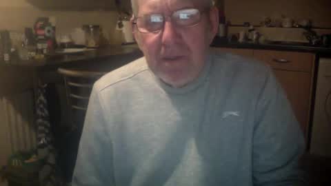 Snapshot of discovery63 chatting on January 3, 5:20 pm discovery63 online show from January 3, 5:20 pm