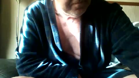 Snapshot of discovery63 chatting on February 5, 11:12 am discovery63 online show from February 5, 11:12 am