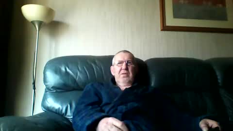 Snapshot of discovery63 chatting on February 16, 11:05 am discovery63 online show from February 16, 11:05 am