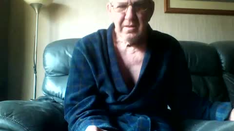 Snapshot of discovery63 chatting on March 11, 11:23 am discovery63 online show from March 11, 11:23 am