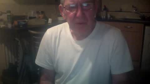 Snapshot of discovery63 chatting on September 16, 7:04 pm discovery63 online show from September 16, 7:04 pm