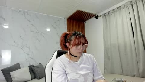 dita bundy online show from May 26, 1:34 am