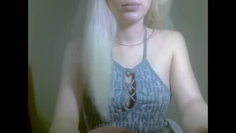 DitaMilton online show from September 23, 7:28 pm