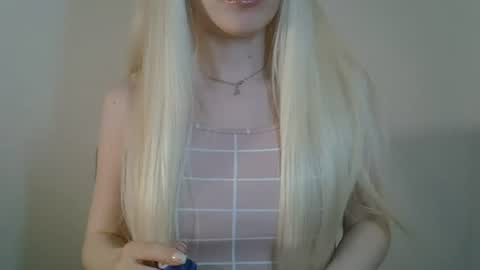 DitaMilton online show from June 26, 7:29 pm