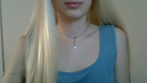 DitaMilton online show from July 16, 8:59 pm