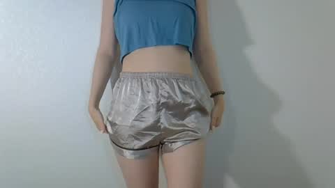 DitaMilton online show from July 21, 7:49 pm