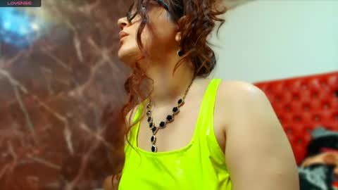 Ana    online show from May 25, 10:05 pm