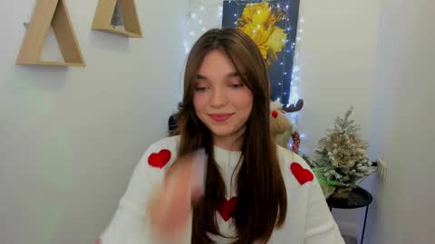 Hannah online show from December 5, 11:19 am