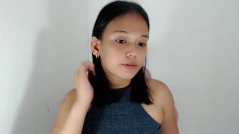 Snapshot of divinegoddness chatting on May 7, 5:51 pm Crystal mae online show from May 7, 5:51 pm
