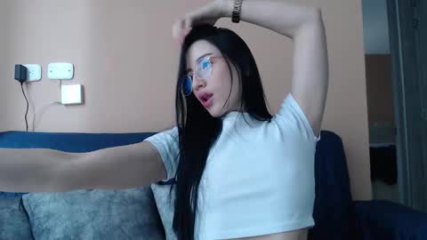 Hera online show from March 17, 12:30 pm