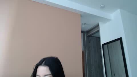 Snapshot of divineisis chatting on April 28, 12:32 pm Hera online show from April 28, 12:32 pm