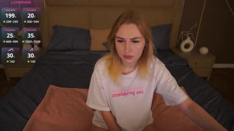 Snapshot of divinejasss chatting on September 21, 1:07 am DivineJasss online show from September 21, 1:07 am