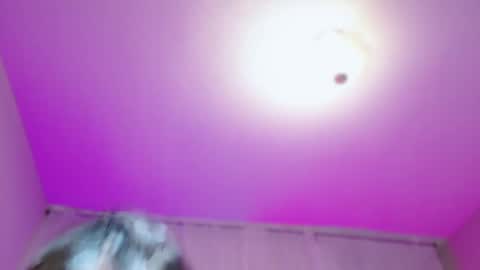 Snapshot of divinelynn chatting on February 14, 8:59 pm DivineLynn online show from February 14, 8:59 pm