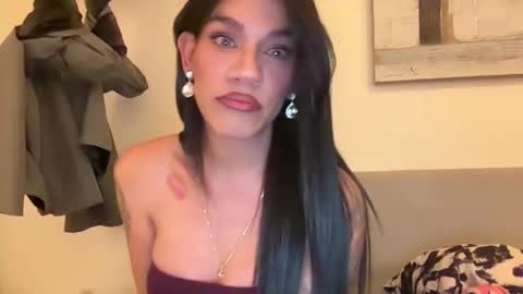 Samatha online show from April 16, 7:14 pm