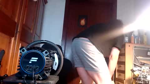 divitimido online show from February 4, 7:31 pm