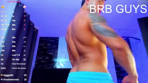 Snapshot of dixon_ray_ chatting on May 15, 10:50 pm Dixon online show from May 15, 10:50 pm