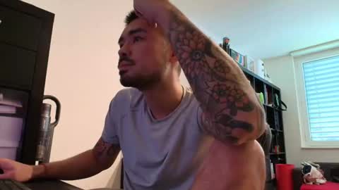 D online show from September 19, 8:05 am