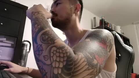 D online show from September 23, 6:00 pm