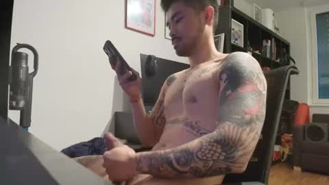 Snapshot of dixonhuang chatting on January 18, 11:14 am D online show from January 18, 11:14 am