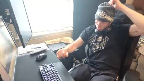 Hansel and Gretle online show from February 17, 7:09 pm