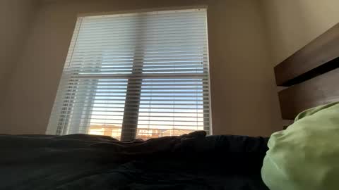 Snapshot of dj9469615 chatting on February 22, 2:37 pm dj9469615 online show from February 22, 2:37 pm