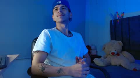 Snapshot of dj__bigd chatting on October 8, 11:46 pm big d B online show from October 8, 11:46 pm
