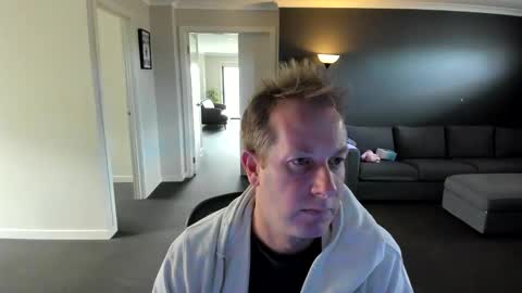 djallnightlong online show from June 7, 4:05 am