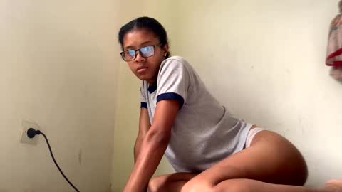 Snapshot of djayanah chatting on January 16, 7:56 am djayanah online show from January 16, 7:56 am