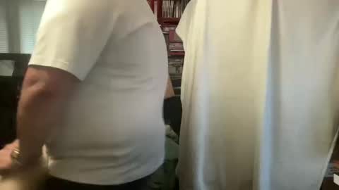 Snapshot of djfreeque chatting on October 13, 1:05 am djfreeque online show from October 13, 1:05 am