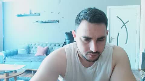 STR8 BOYv online show from March 4, 8:42 am