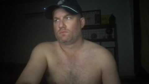 Snapshot of djswpy chatting on March 11, 9:37 am TriflinYoBitch online show from March 11, 9:37 am