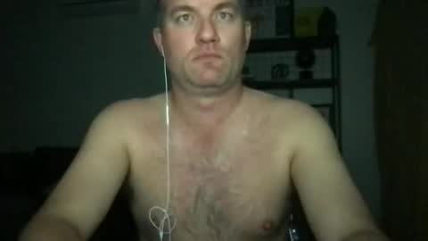 Snapshot of djswpy chatting on March 25, 7:58 am TriflinYoBitch online show from March 25, 7:58 am