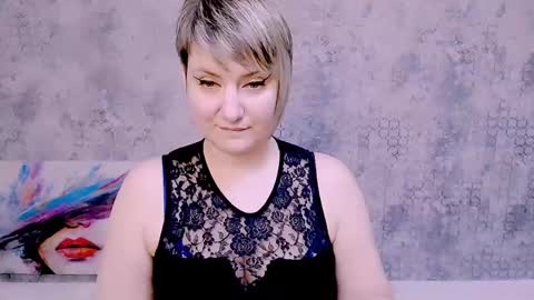 djullia online show from January 24, 9:28 am