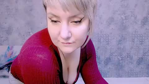 djullia online show from February 7, 1:11 pm