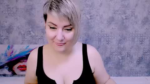 djullia online show from September 24, 5:22 am