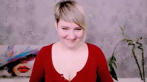 Snapshot of djullia chatting on February 7, 7:56 am djullia online show from February 7, 7:56 am