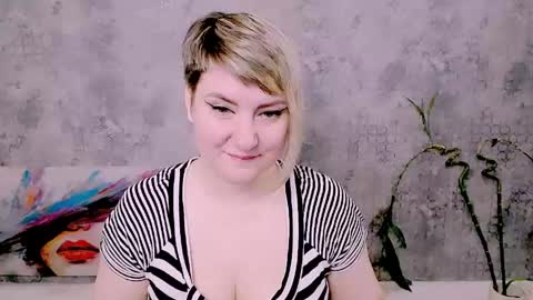djullia online show from May 2, 5:12 am